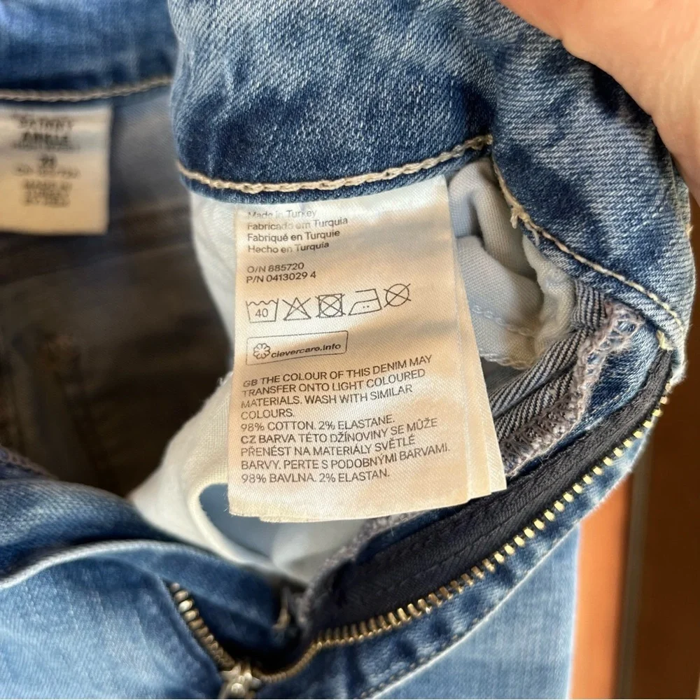 & Denim Distressed Skinny Jeans - Picture 6 of 9